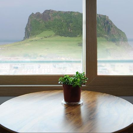 Seongsanpo Love Pension مدينة سيوجويبو المظهر الخارجي الصورة